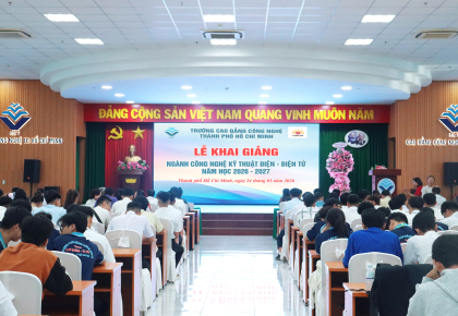 LỄ KHAI GIẢNG NGÀNH CÔNG NGHỆ KỸ THUẬT ĐIỆN – ĐIỆN TỬ NĂM HỌC 2026 – 2027
