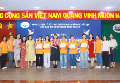 KHÉP LẠI THÀNH CÔNG CUỘC THI “XỬ LÝ CHẤT LIỆU TRÊN TRANG PHỤC” VỚI CHỦ ĐỀ “THÊU RUY BĂNG TRÊN TRANG PHỤC”