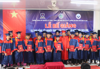 Lễ bế giảng & Trao bằng tốt nghiệp trung cấp niên khóa 2023 – 2025 tại Ba Tri