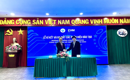 LỄ KÝ KẾT HỢP TÁC  GIỮA TRƯỜNG CAO ĐẲNG CÔNG NGHỆ TP.HỒ CHÍ MINH  VỚI CÔNG TY CỔ PHẦN NHÂN LỰC QUỐC TẾ HOÀNG MINH