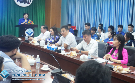 ĐOÀN THANH NIÊN TRƯỜNG CAO ĐẲNG CÔNG NGHỆ TP.HCM TỔ CHỨC TỌA ĐÀM - GIAO LƯU SINH VIÊN: " SINH VIÊN VỚI HOẠT ĐỘNG QUẢNG BÁ HÌNH ẢNH HOẠT ĐỘNG CỦA NHÀ TRƯỜNG ĐẾN VỚI HỌC SINH THPT"