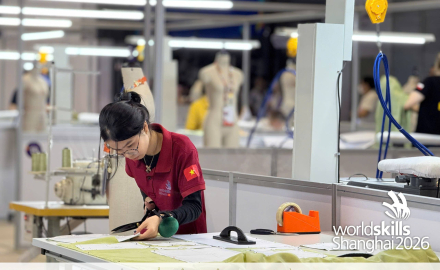 PHẠM THỊ NGỌC HUỆ – SINH VIÊN HCT TRANH TÀI TẠI ĐẤU TRƯỜNG KỸ NĂNG NGHỀ QUỐC TẾ WORLDSKILLS SHANGHAI 2026