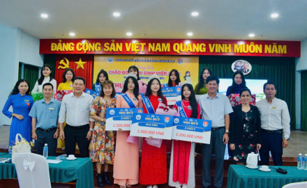 Sinh viên VETC “Tự tin – tỏa sáng” với đấu trường Flashmob
