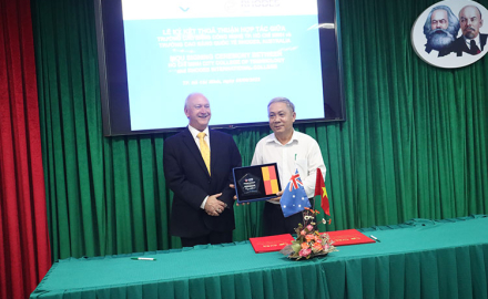 Lễ ký kết thỏa thuận hợp tác giữa Trường Cao đẳng Công nghệ Thành phố Hồ Chí Minh và Trường Cao đẳng Quốc tế Rhodes, Australia