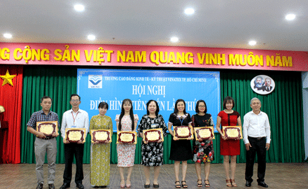 VETC – Hội nghị điển hình tiên tiến cấp trường lần thứ II