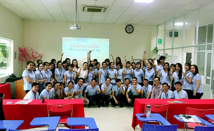 Lễ khai giảng lớp Trung cấp ngành May thời trang tại Công ty TNHH Asia Garment Manufacture Việt Nam