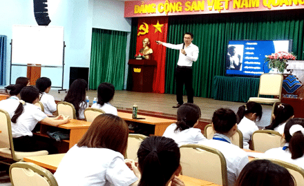 Báo cáo chuyên đề kỹ năng sáng tạo và tư duy phản biện