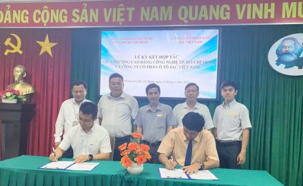 HCT KÝ KẾT HỢP TÁC VỚI CÔNG TY CỔ PHẦN Ô TÔ JAC VIỆT NAM