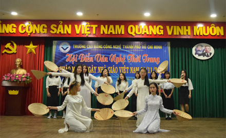 Đoàn Thanh niên HCT tổ chức các hoạt động phong trào chào mừng Ngày nhà giáo Việt Nam 20/11/2022