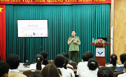 HCT-  Tổ chức chương trình tuyên truyền, phổ biến, giáo dục pháp luật cho HSSV Khóa 2021