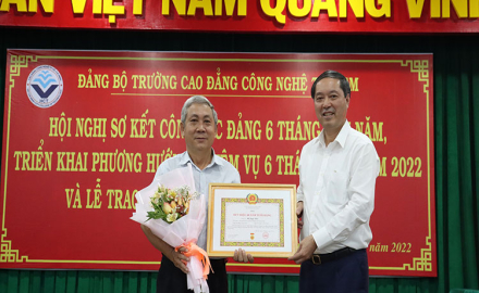 Hội nghị sơ kết công tác Đảng 6 tháng đầu năm  và triển khai phương hướng, nhiệm vụ 6 tháng cuối năm 2022