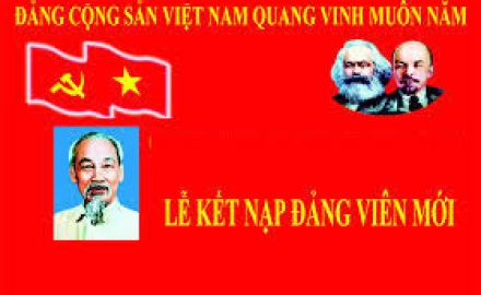 Chi bộ Công tác học sinh sinh viên và Quan hệ doanh nghiệp kết nạp đảng viên mới