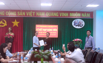 Lễ kết nạp Đảng viên Chi bộ Kế hoạch – Tài chính