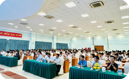 Tọa đàm việc làm ngành công nghệ kỹ thuật ô tô, điện tử cơ hội và thách thức