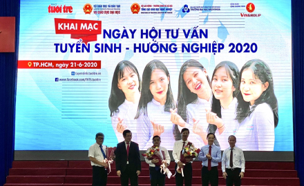 Sôi động ngày hội tư vấn – tuyển sinh hướng nghiệp năm 2020
