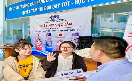 Ngày hội việc làm năm 2023