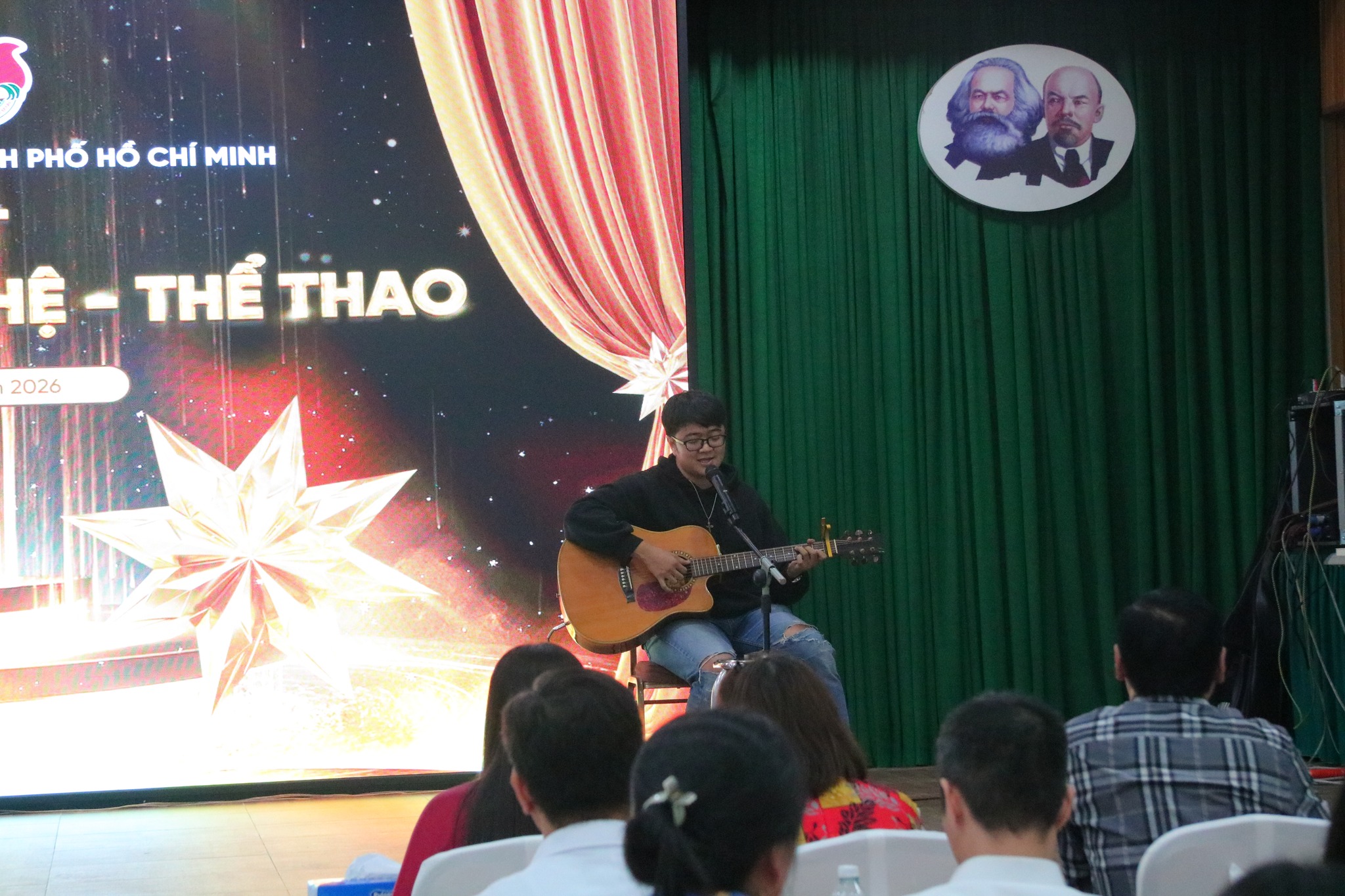 TRƯỜNG CAO ĐẲNG CÔNG NGHỆ THÀNH PHỐ HỒ CHÍ MINH