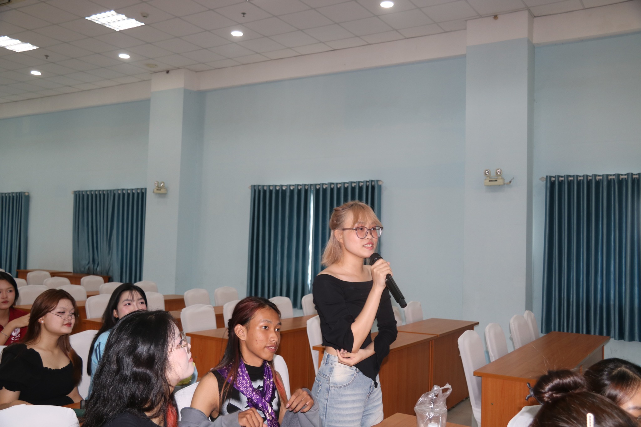TRƯỜNG CAO ĐẲNG CÔNG NGHỆ THÀNH PHỐ HỒ CHÍ MINH