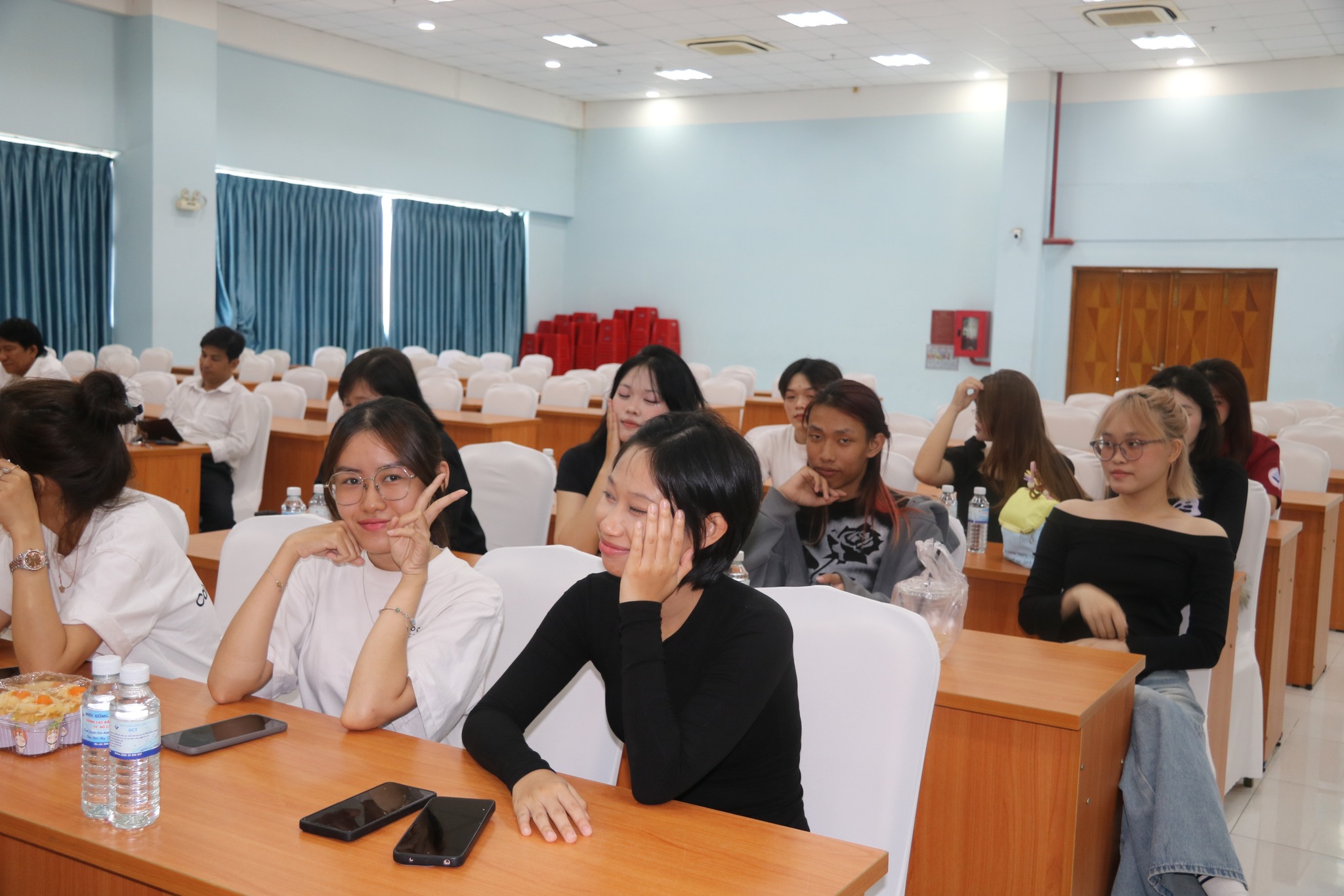 TRƯỜNG CAO ĐẲNG CÔNG NGHỆ THÀNH PHỐ HỒ CHÍ MINH