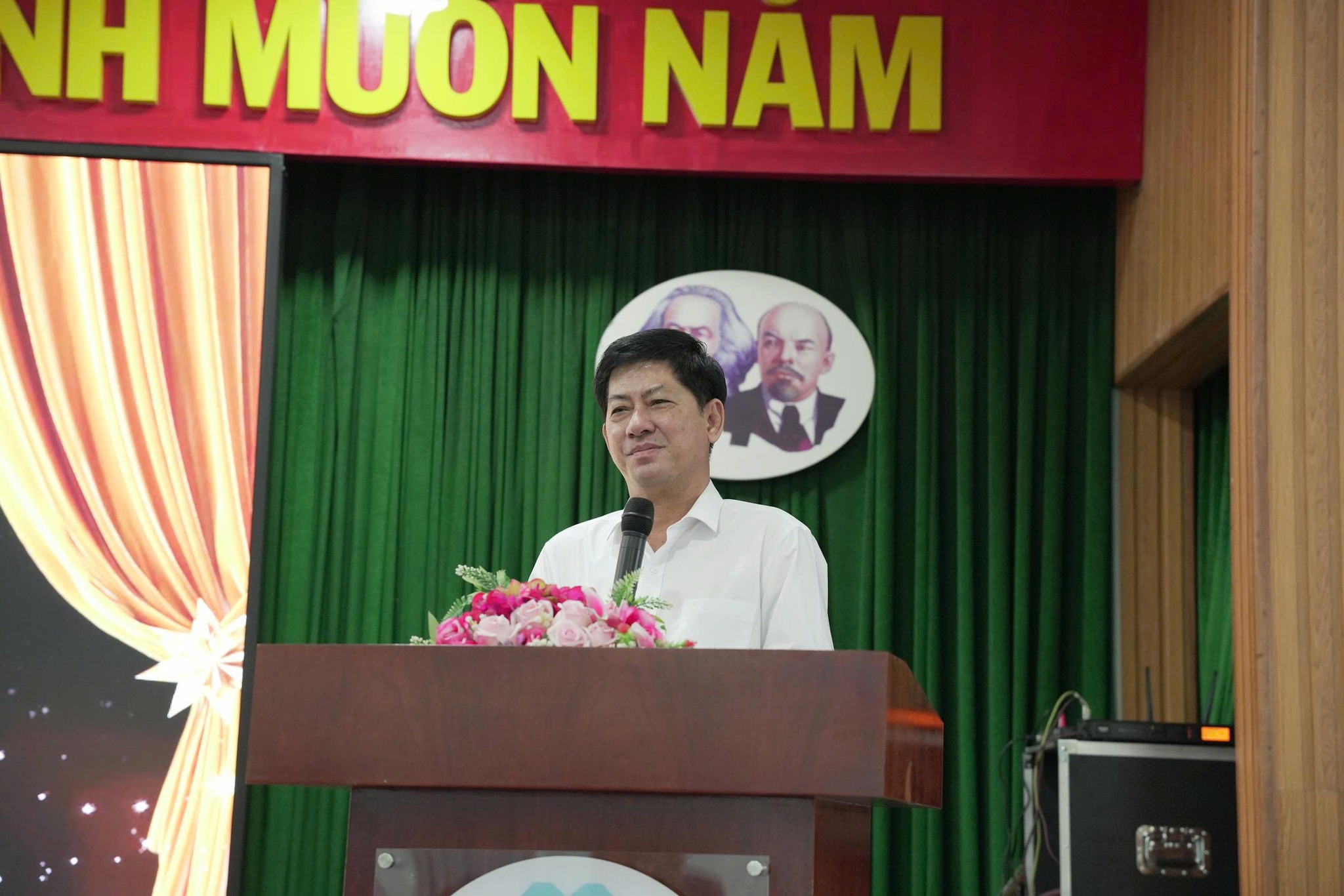 TRƯỜNG CAO ĐẲNG CÔNG NGHỆ THÀNH PHỐ HỒ CHÍ MINH