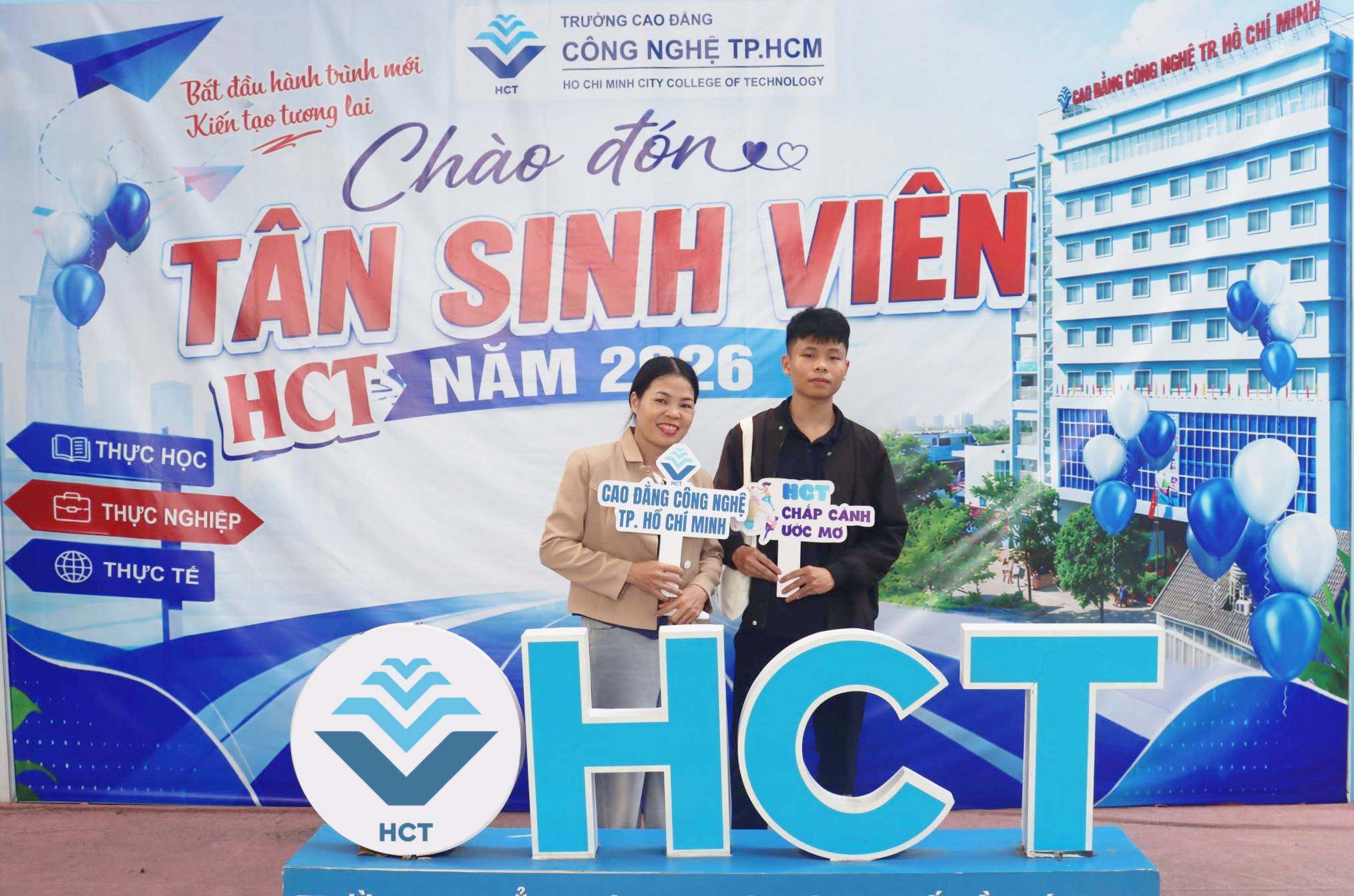 TRƯỜNG CAO ĐẲNG CÔNG NGHỆ THÀNH PHỐ HỒ CHÍ MINH
