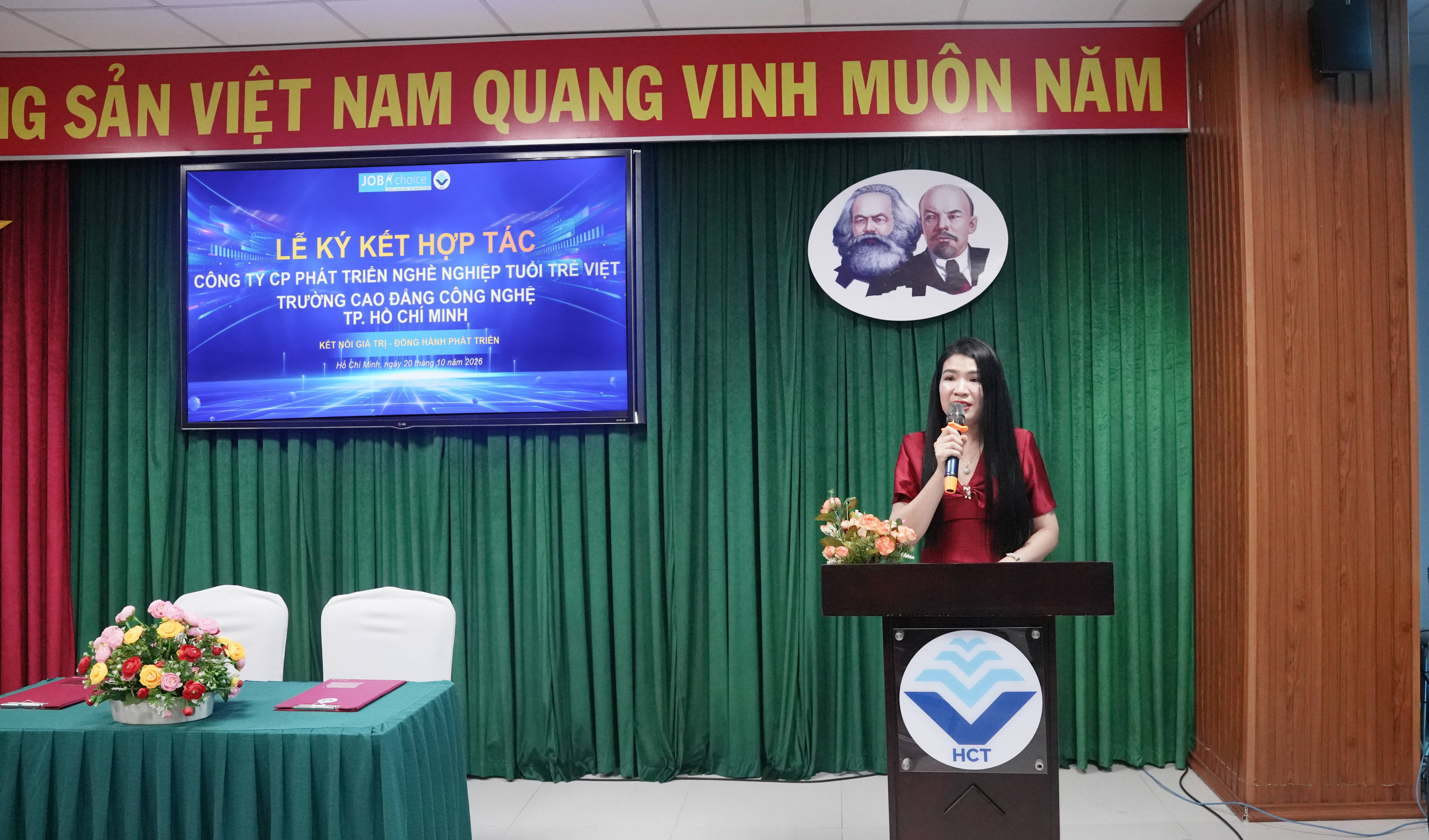 TRƯỜNG CAO ĐẲNG CÔNG NGHỆ THÀNH PHỐ HỒ CHÍ MINH