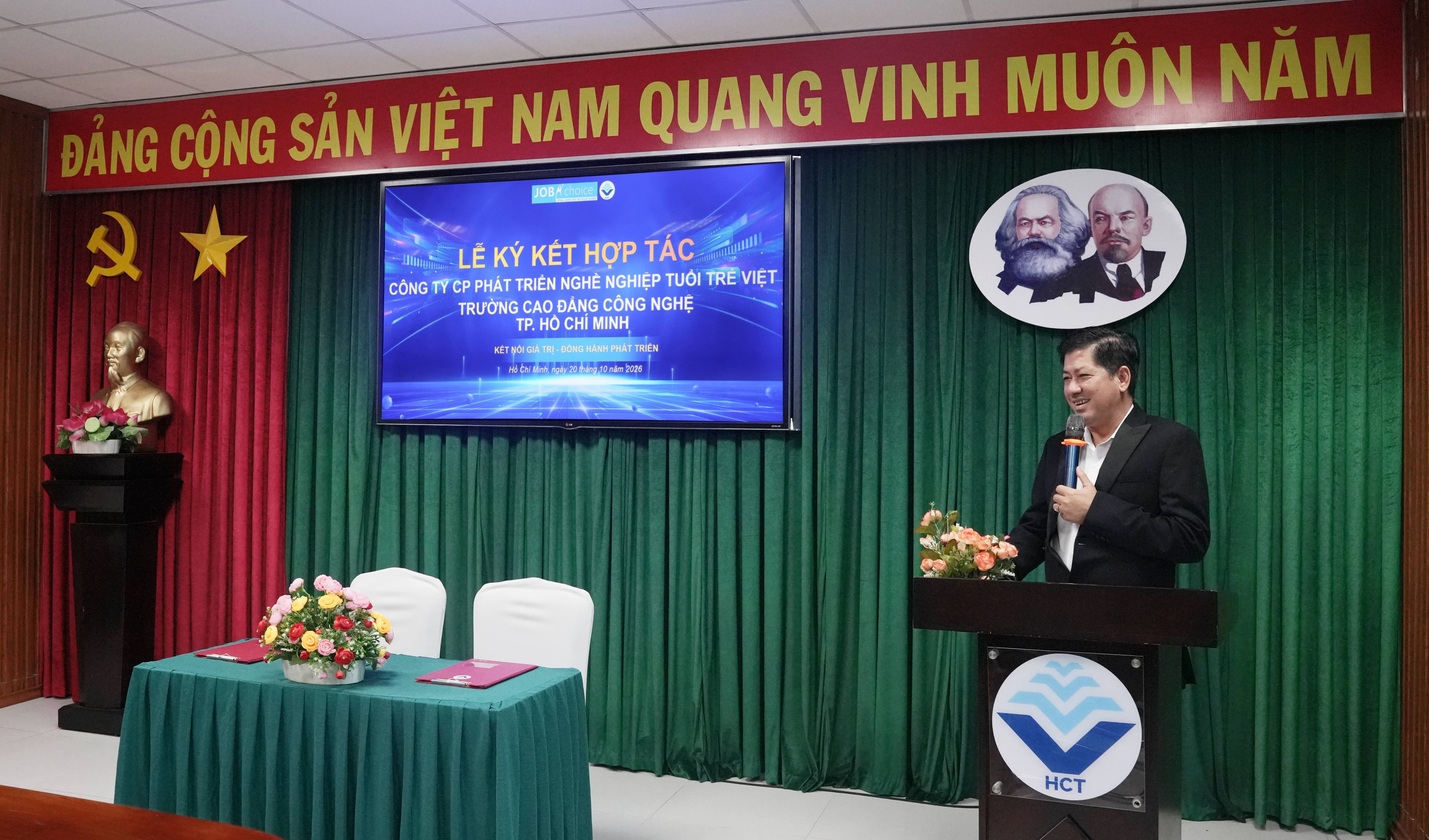 TRƯỜNG CAO ĐẲNG CÔNG NGHỆ THÀNH PHỐ HỒ CHÍ MINH