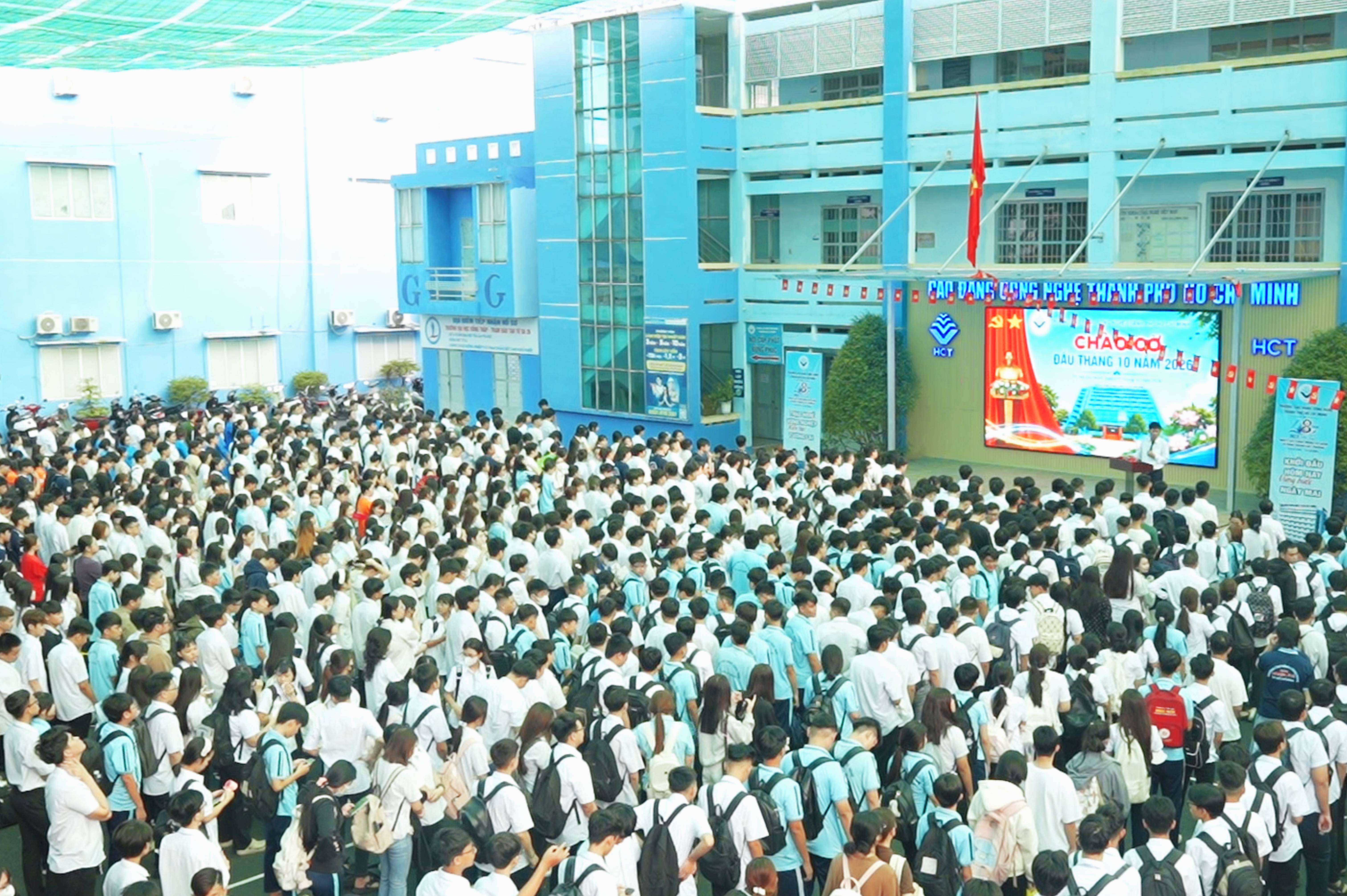 TRƯỜNG CAO ĐẲNG CÔNG NGHỆ THÀNH PHỐ HỒ CHÍ MINH
