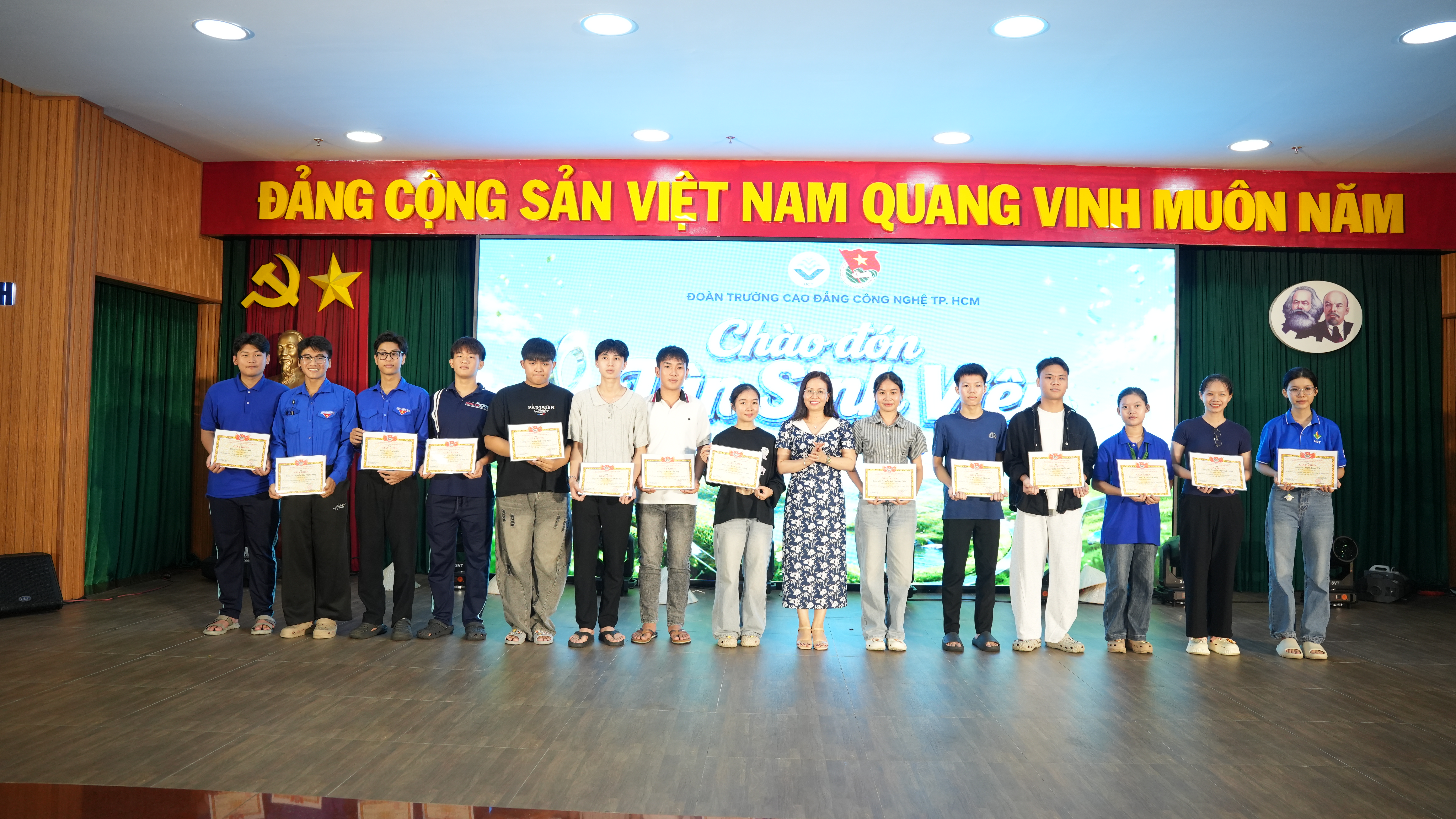 TRƯỜNG CAO ĐẲNG CÔNG NGHỆ THÀNH PHỐ HỒ CHÍ MINH