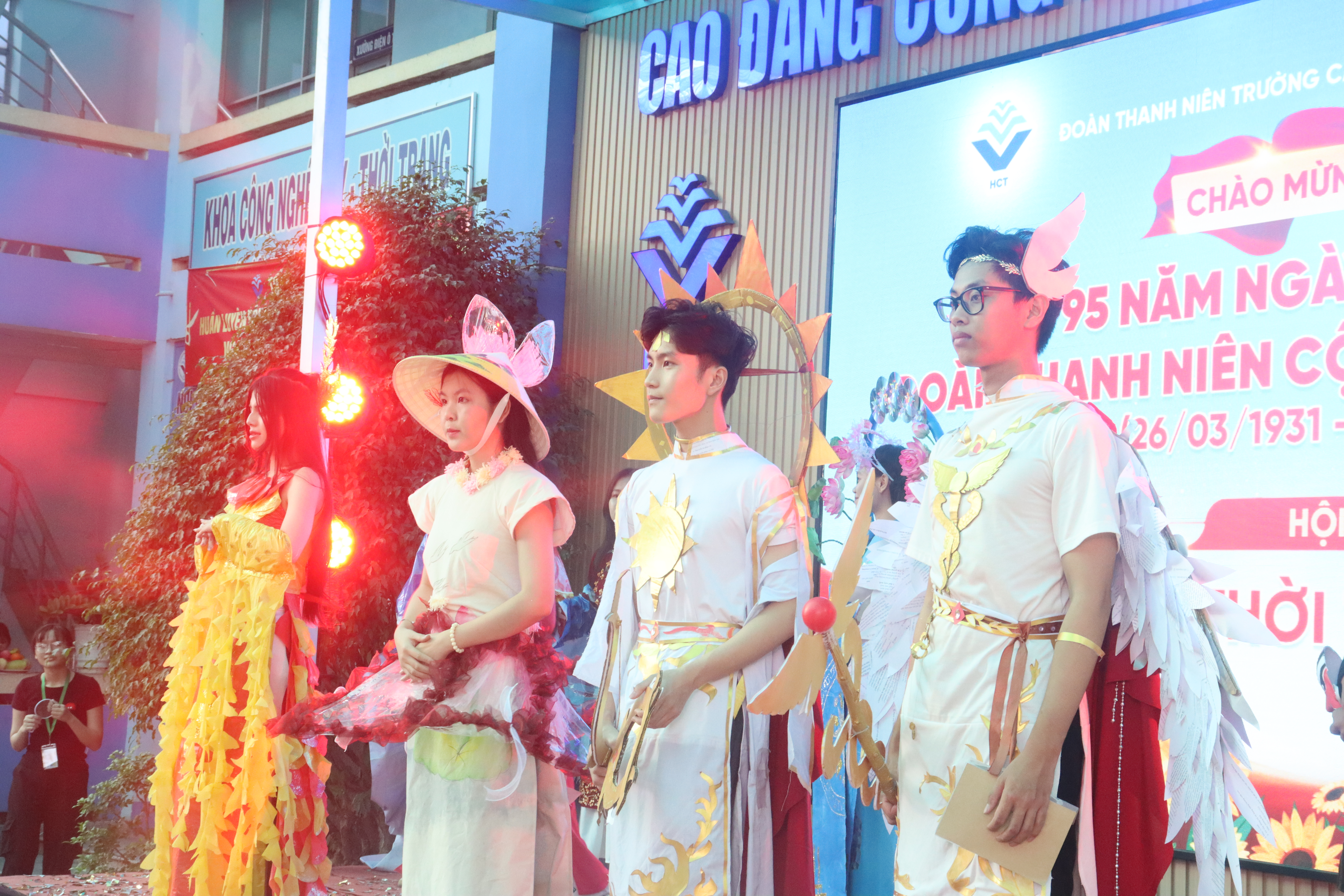 TRƯỜNG CAO ĐẲNG CÔNG NGHỆ THÀNH PHỐ HỒ CHÍ MINH