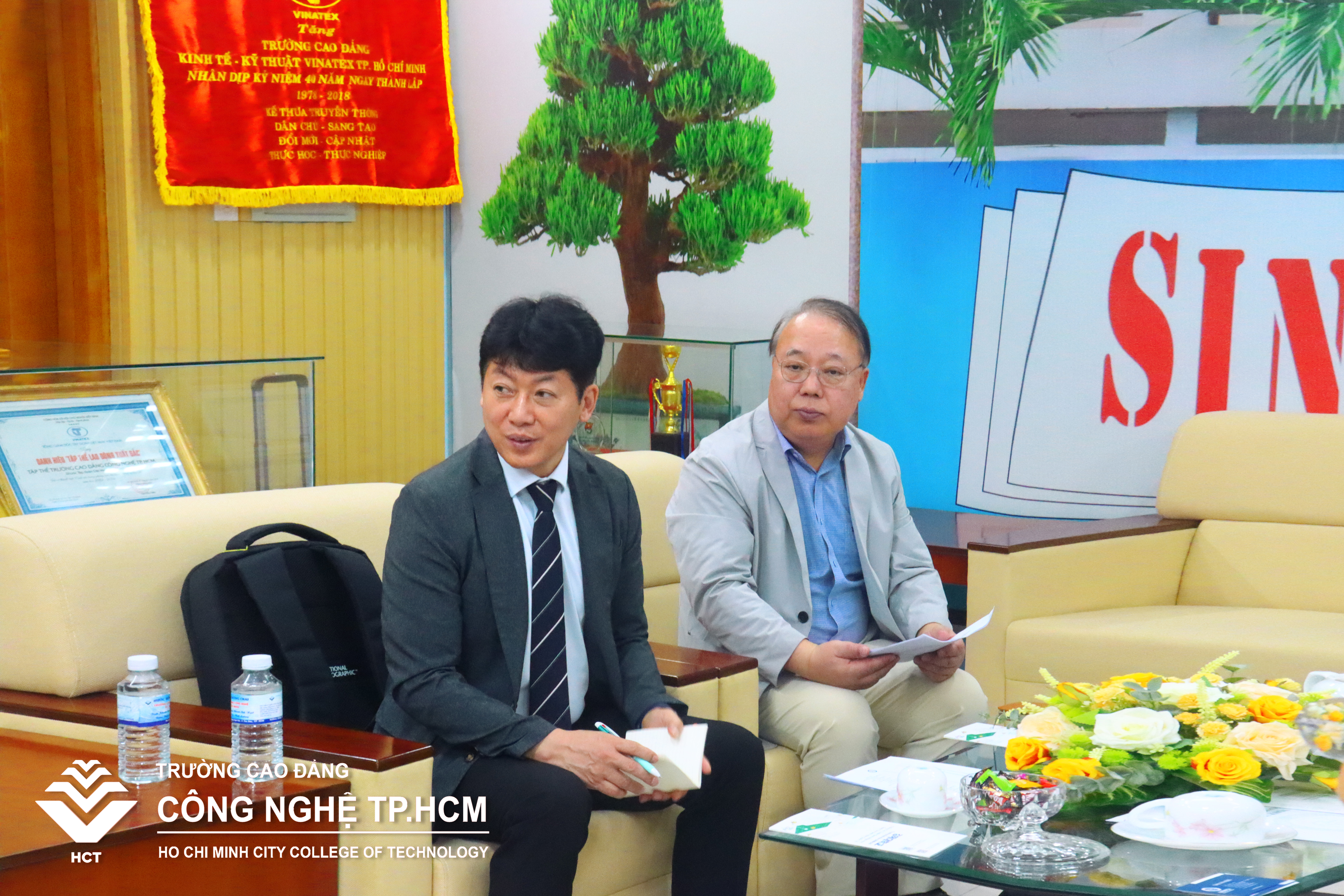 TRƯỜNG CAO ĐẲNG CÔNG NGHỆ THÀNH PHỐ HỒ CHÍ MINH