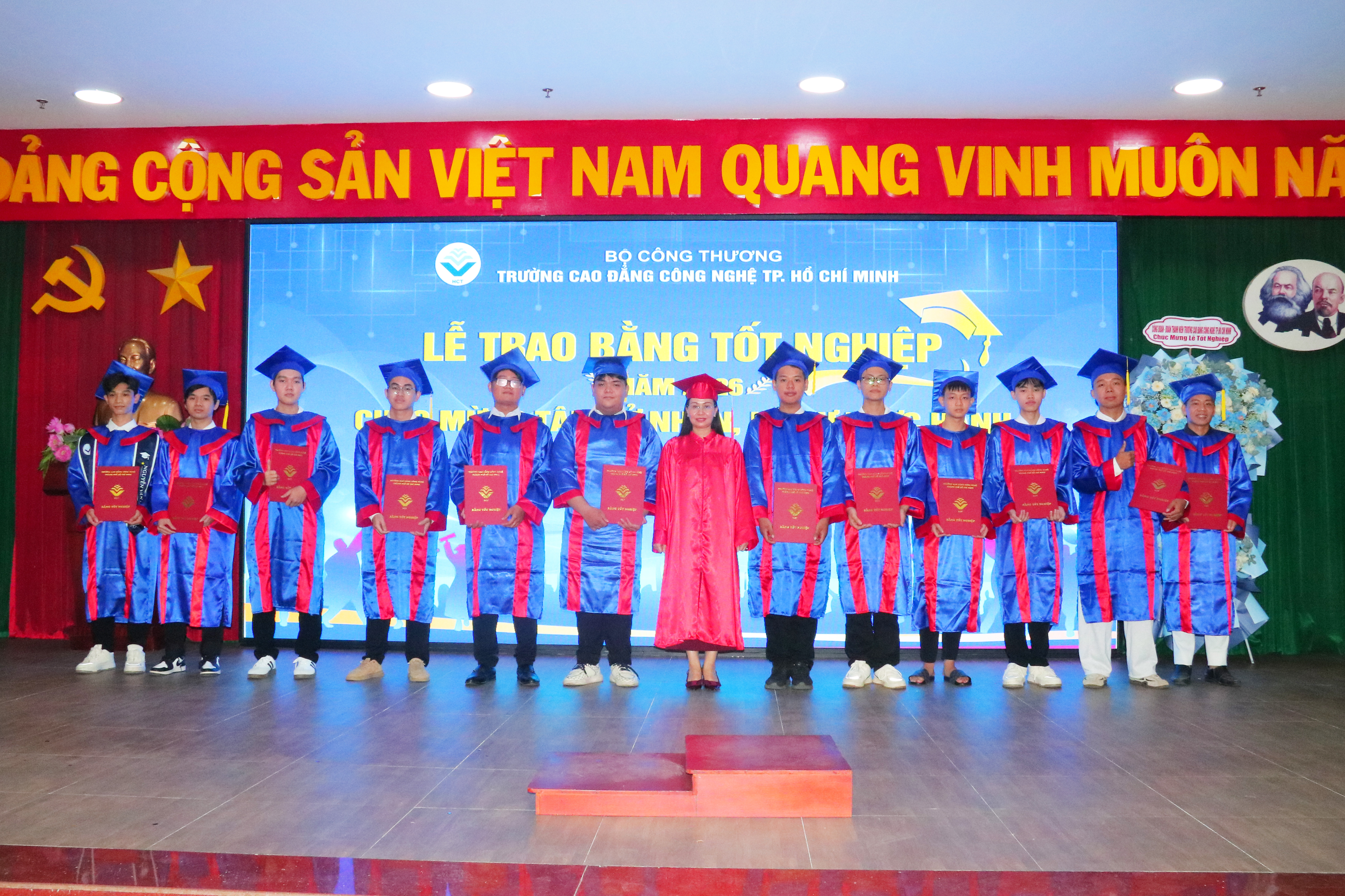 TRƯỜNG CAO ĐẲNG CÔNG NGHỆ THÀNH PHỐ HỒ CHÍ MINH