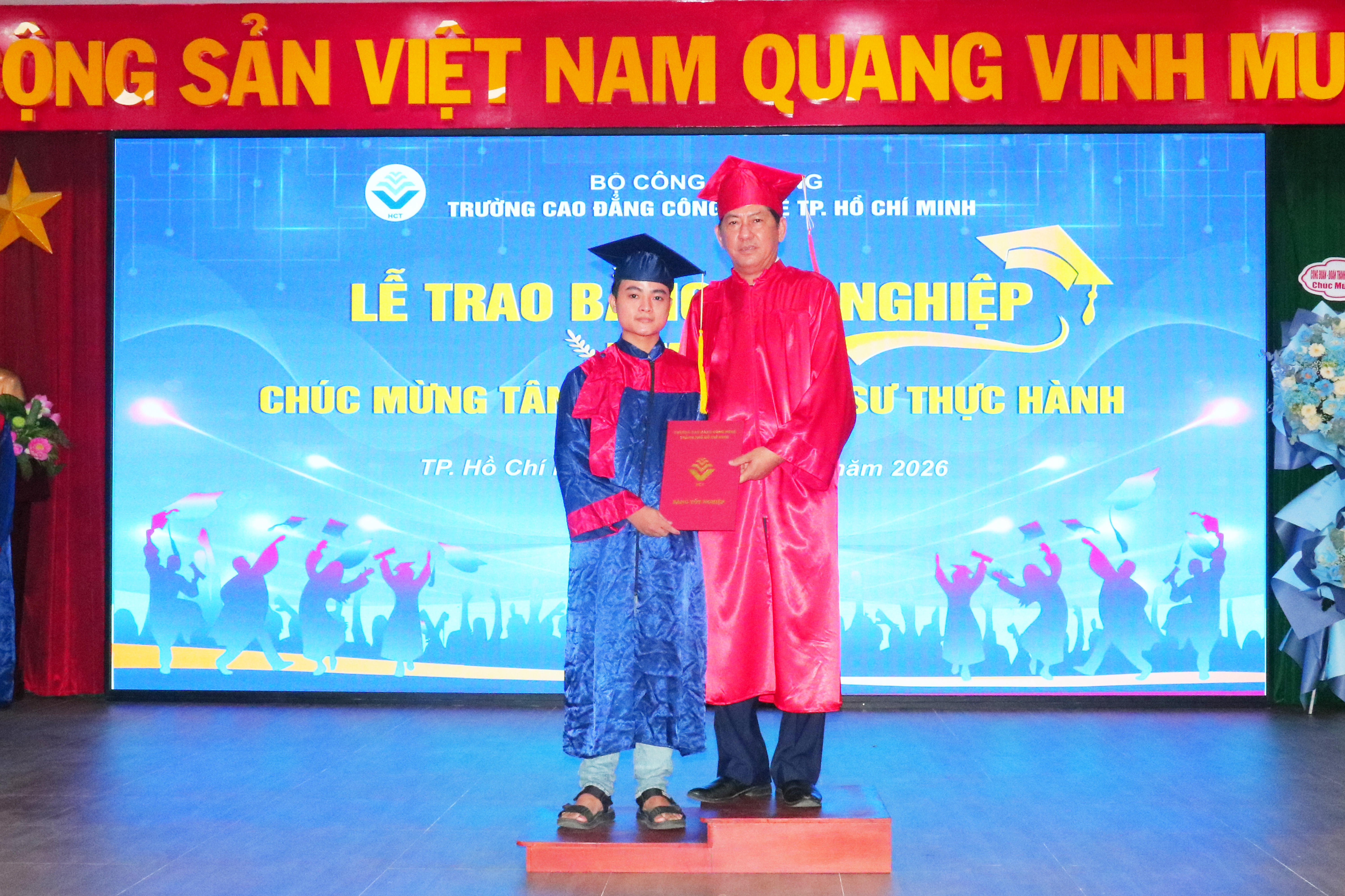 TRƯỜNG CAO ĐẲNG CÔNG NGHỆ THÀNH PHỐ HỒ CHÍ MINH