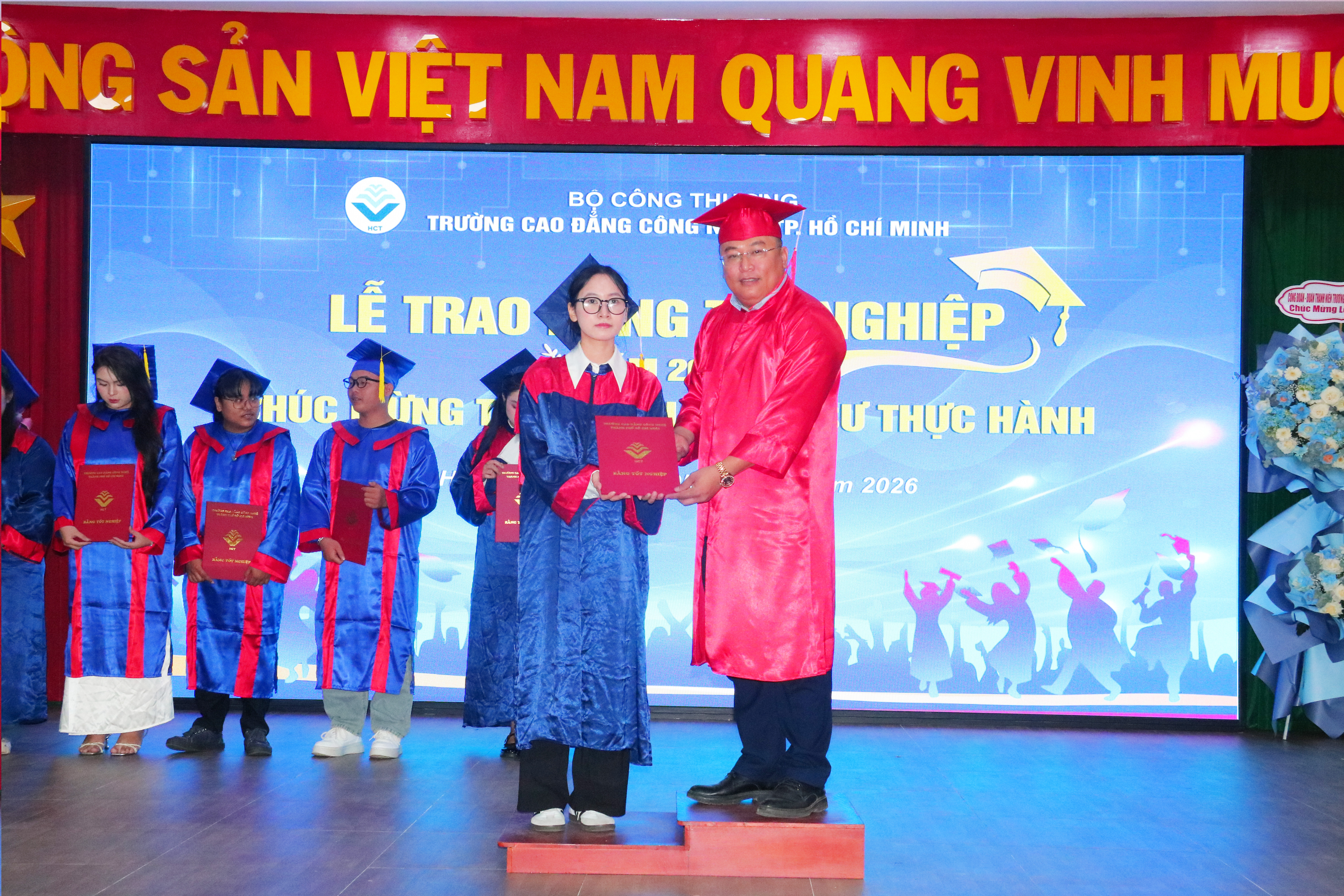 TRƯỜNG CAO ĐẲNG CÔNG NGHỆ THÀNH PHỐ HỒ CHÍ MINH