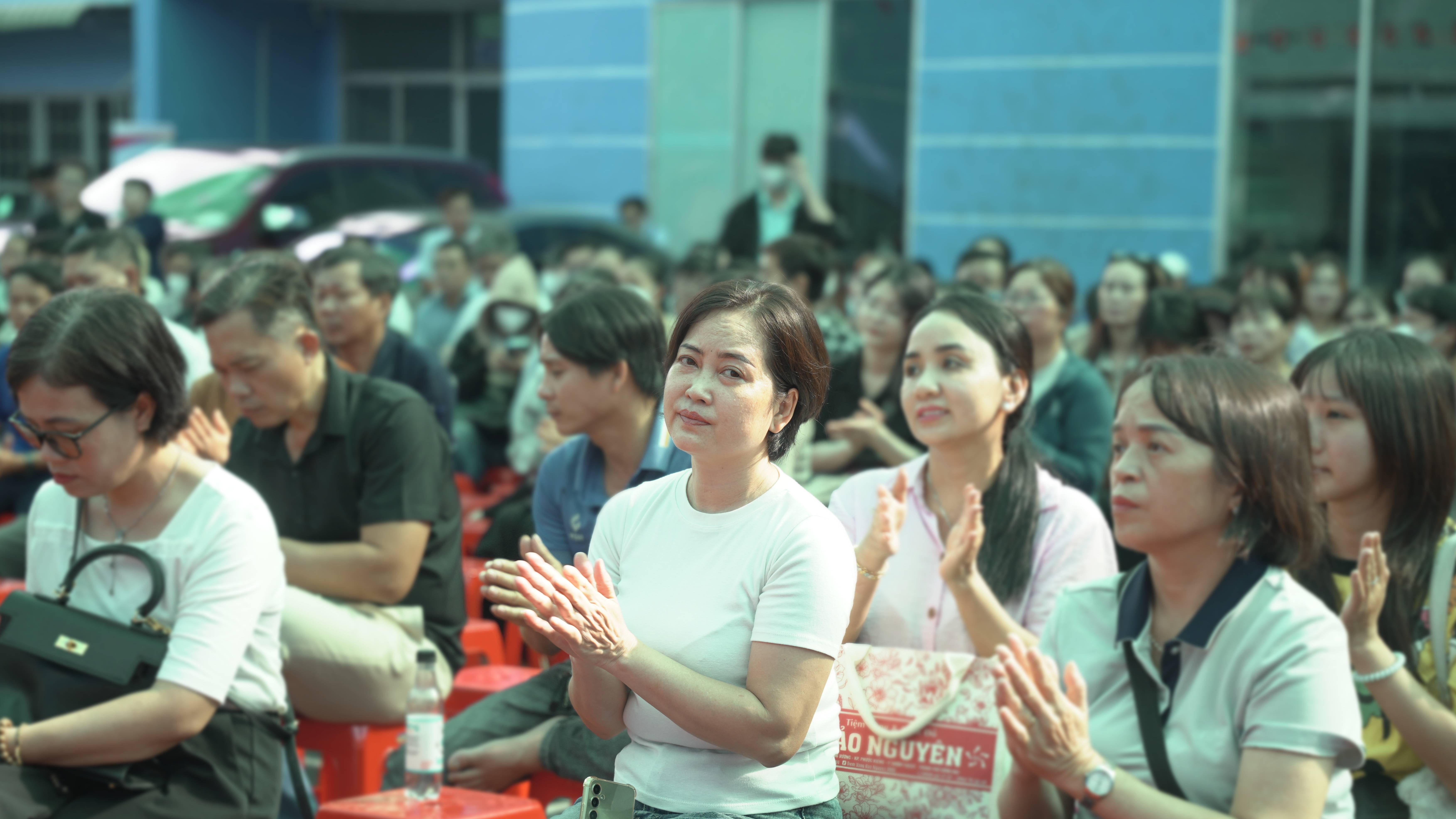 TRƯỜNG CAO ĐẲNG CÔNG NGHỆ THÀNH PHỐ HỒ CHÍ MINH