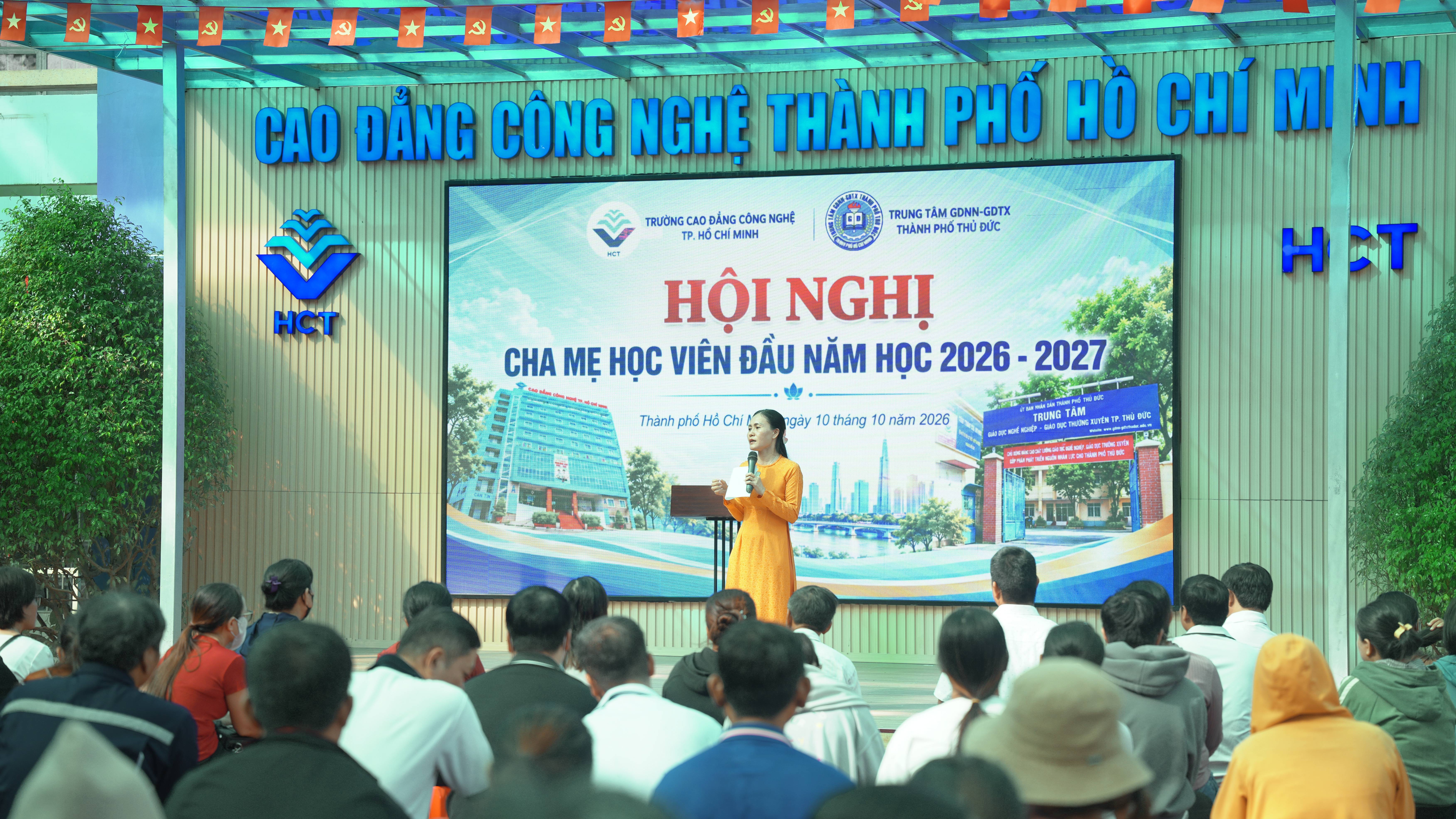 TRƯỜNG CAO ĐẲNG CÔNG NGHỆ THÀNH PHỐ HỒ CHÍ MINH