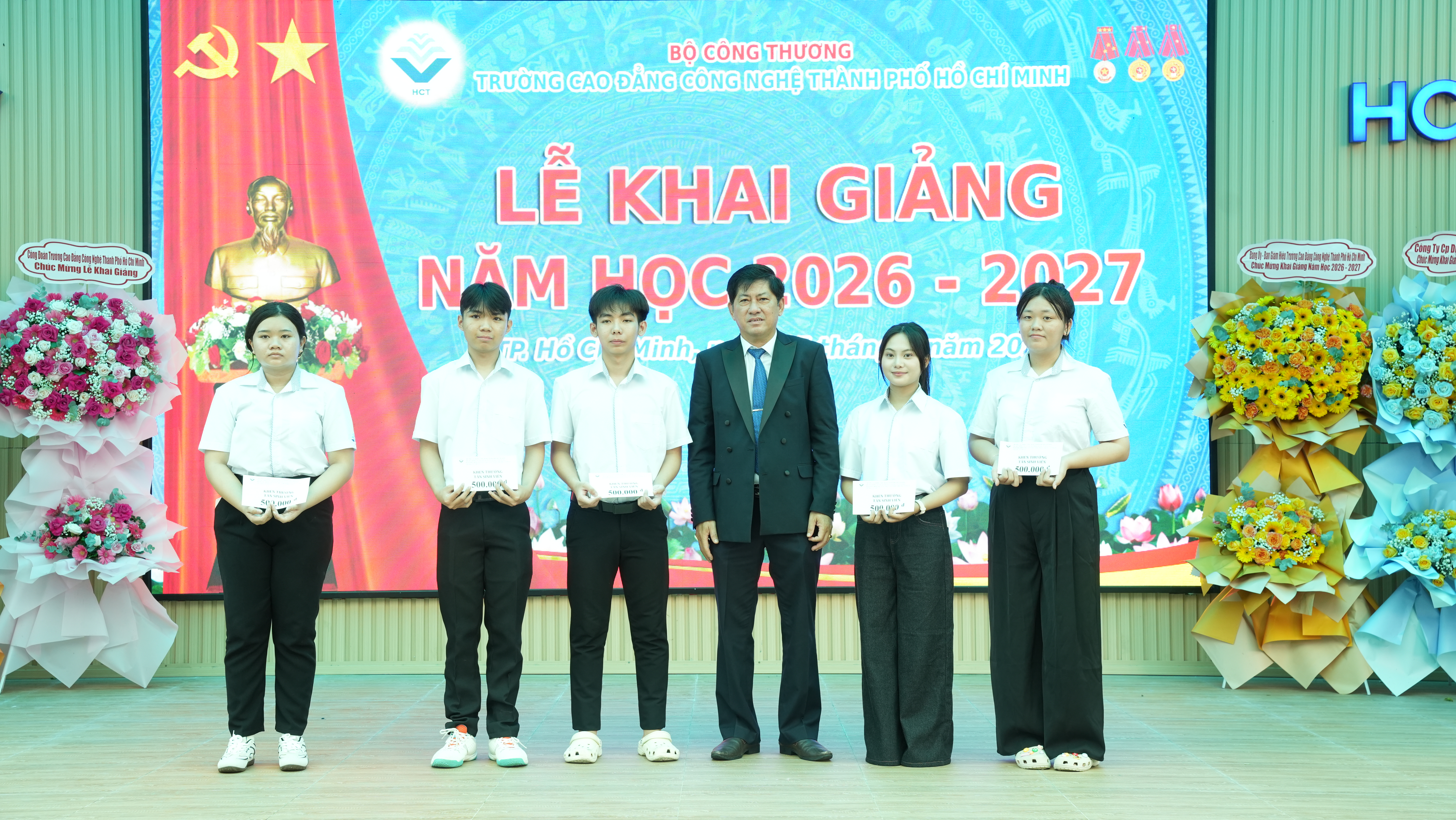 TRƯỜNG CAO ĐẲNG CÔNG NGHỆ THÀNH PHỐ HỒ CHÍ MINH