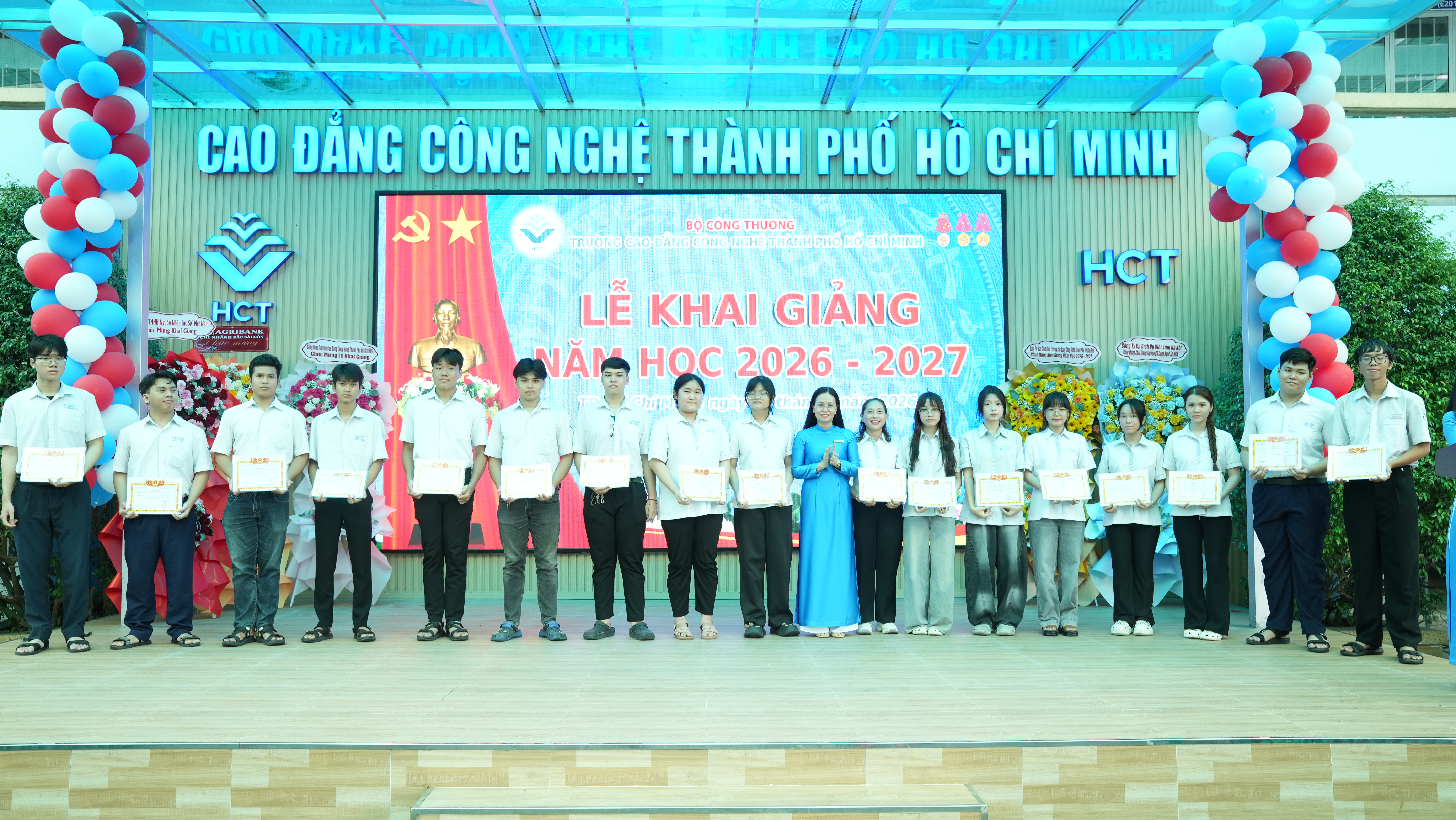 TRƯỜNG CAO ĐẲNG CÔNG NGHỆ THÀNH PHỐ HỒ CHÍ MINH