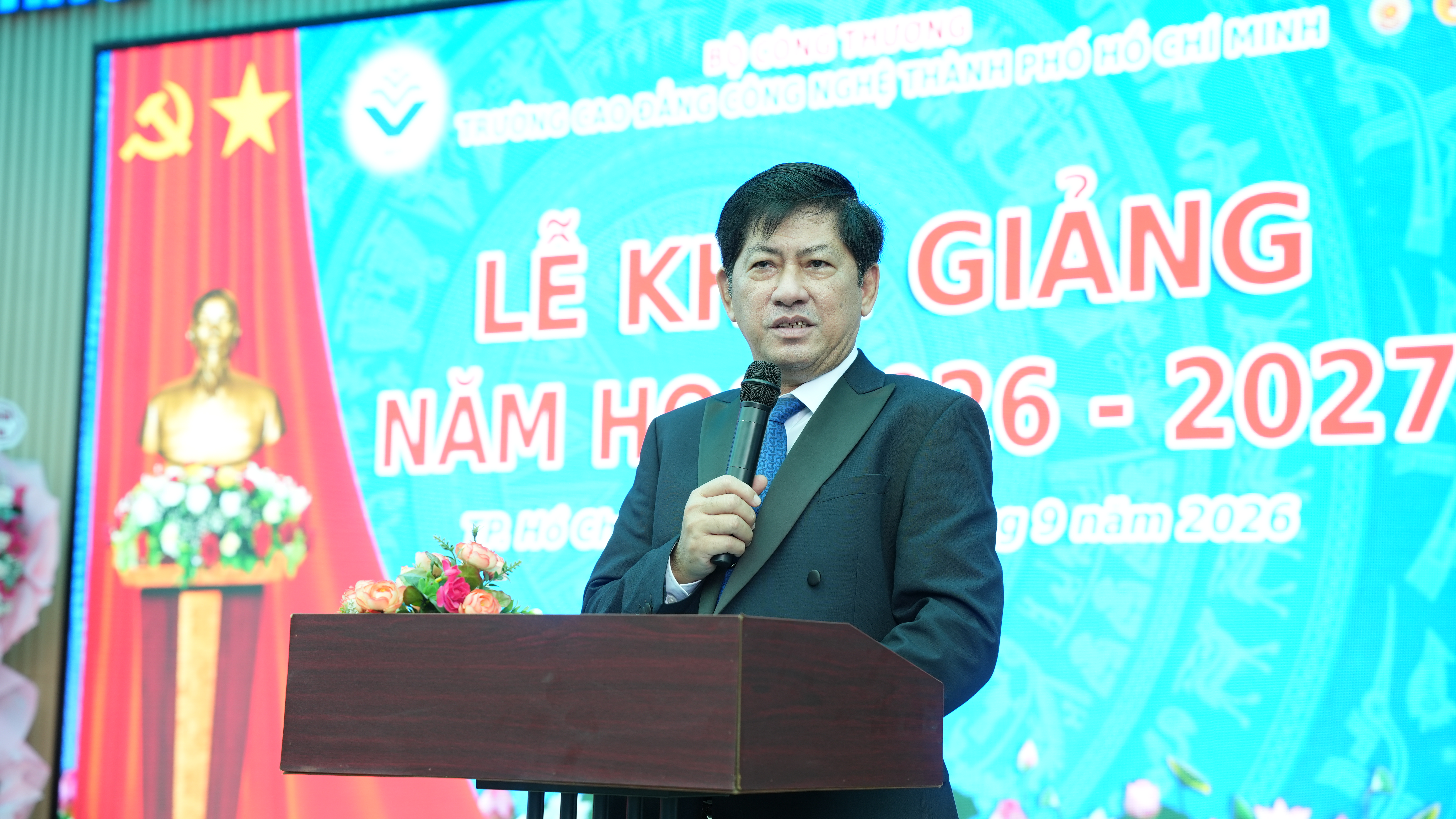 TRƯỜNG CAO ĐẲNG CÔNG NGHỆ THÀNH PHỐ HỒ CHÍ MINH