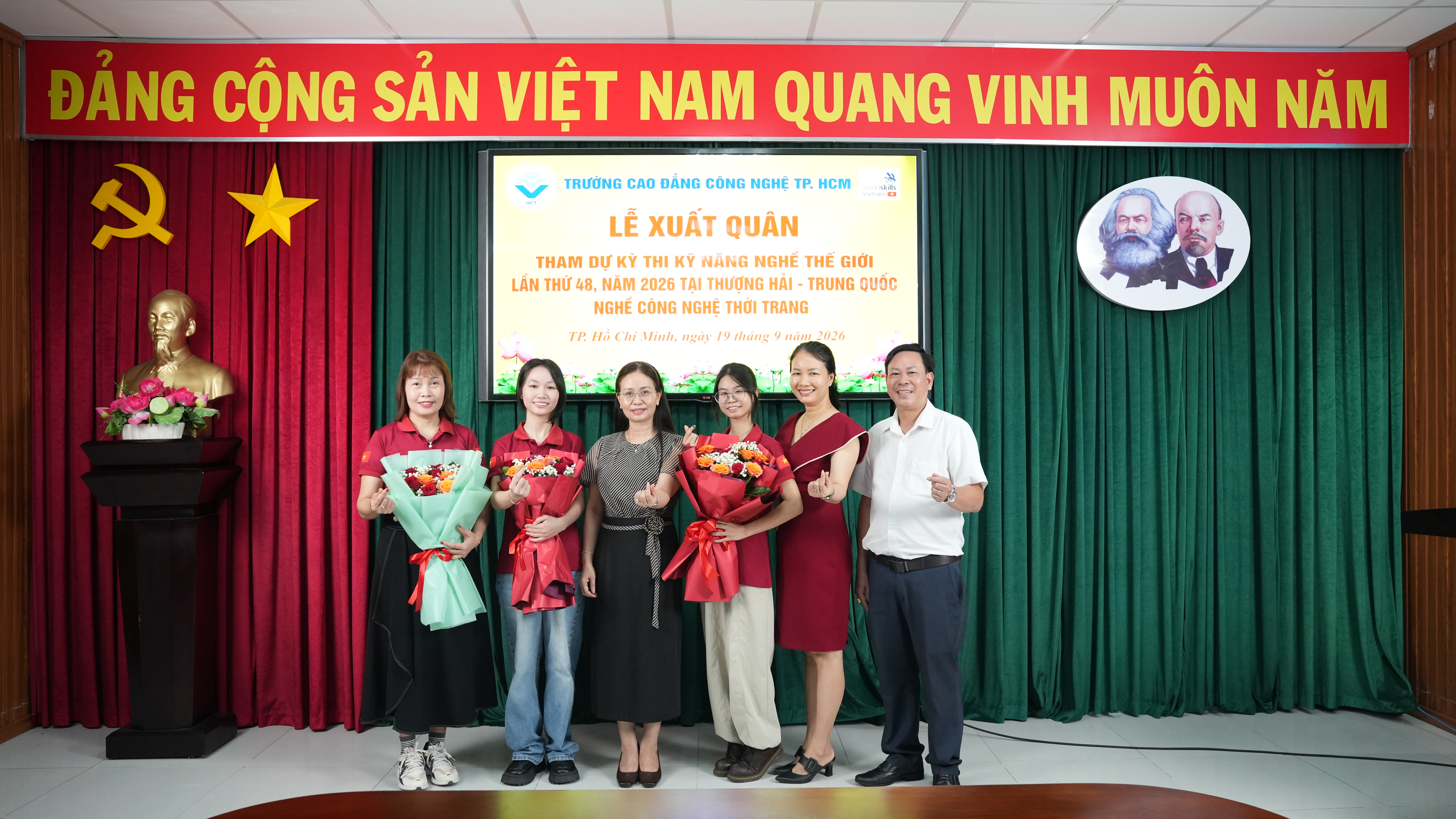 TRƯỜNG CAO ĐẲNG CÔNG NGHỆ THÀNH PHỐ HỒ CHÍ MINH