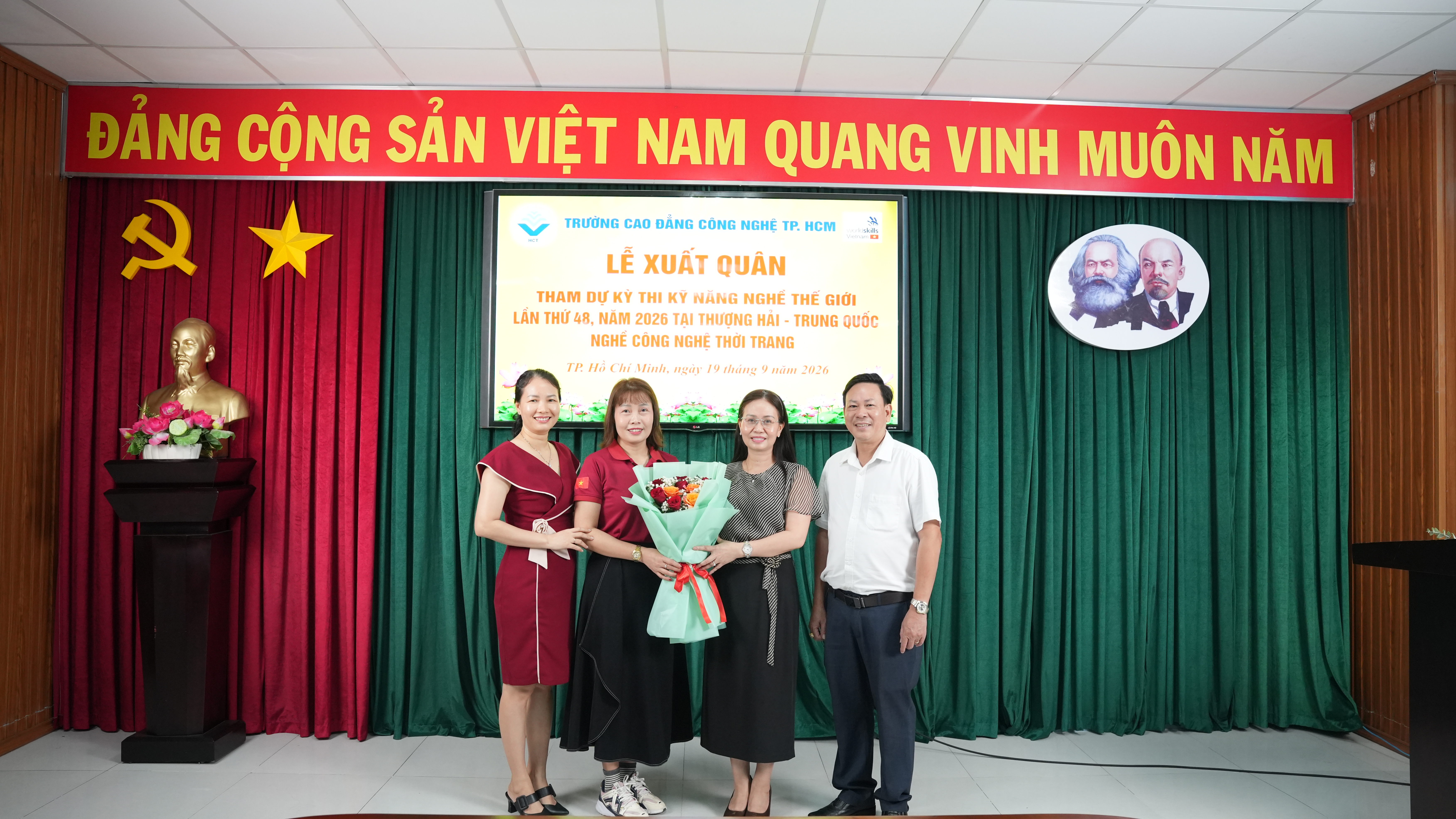 TRƯỜNG CAO ĐẲNG CÔNG NGHỆ THÀNH PHỐ HỒ CHÍ MINH