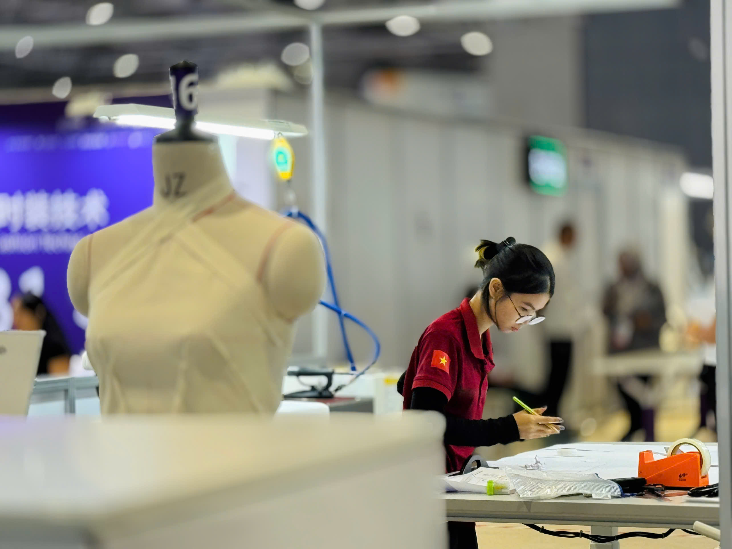 TRƯỜNG CAO ĐẲNG CÔNG NGHỆ THÀNH PHỐ HỒ CHÍ MINH