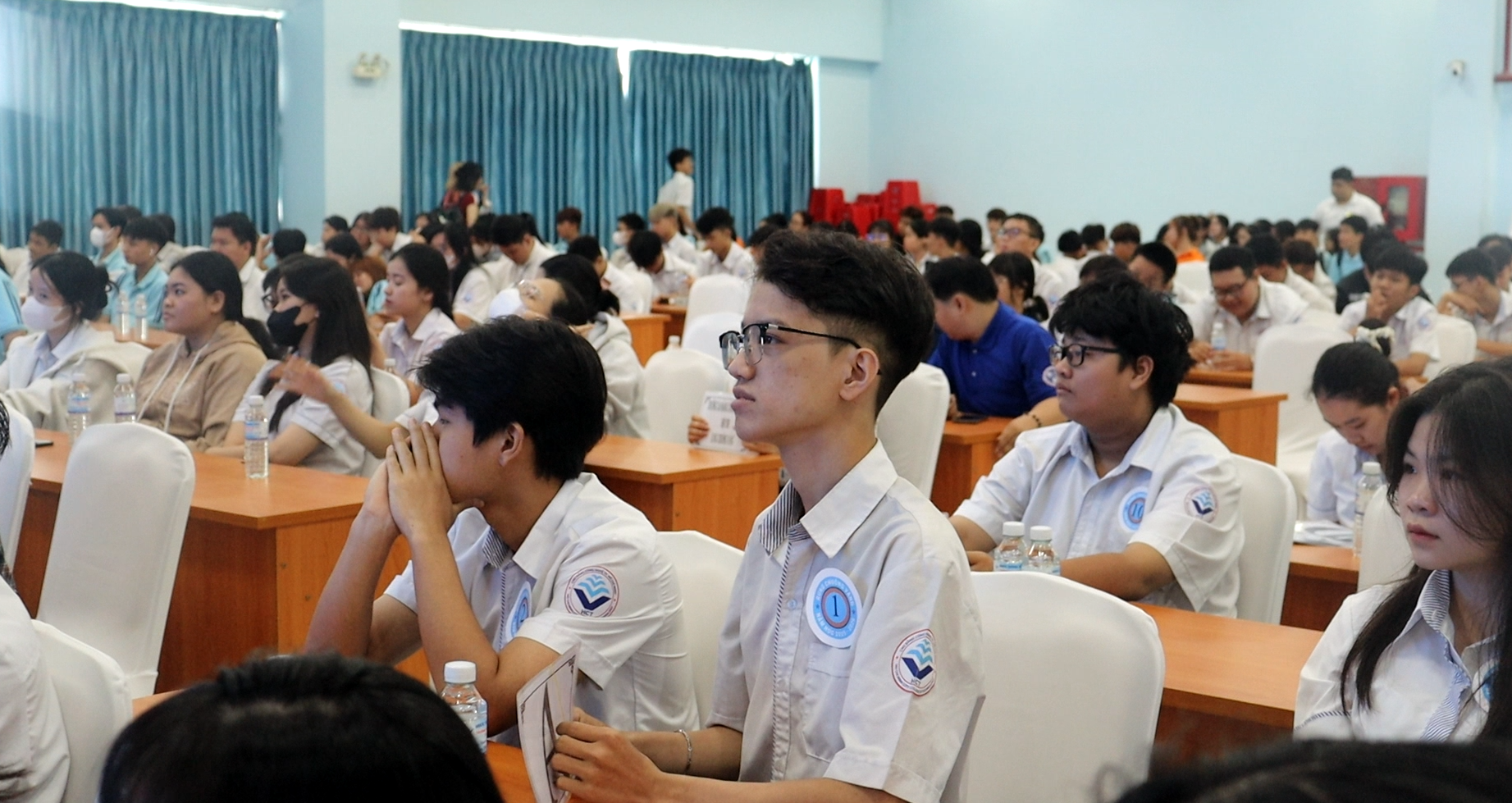 TRƯỜNG CAO ĐẲNG CÔNG NGHỆ THÀNH PHỐ HỒ CHÍ MINH