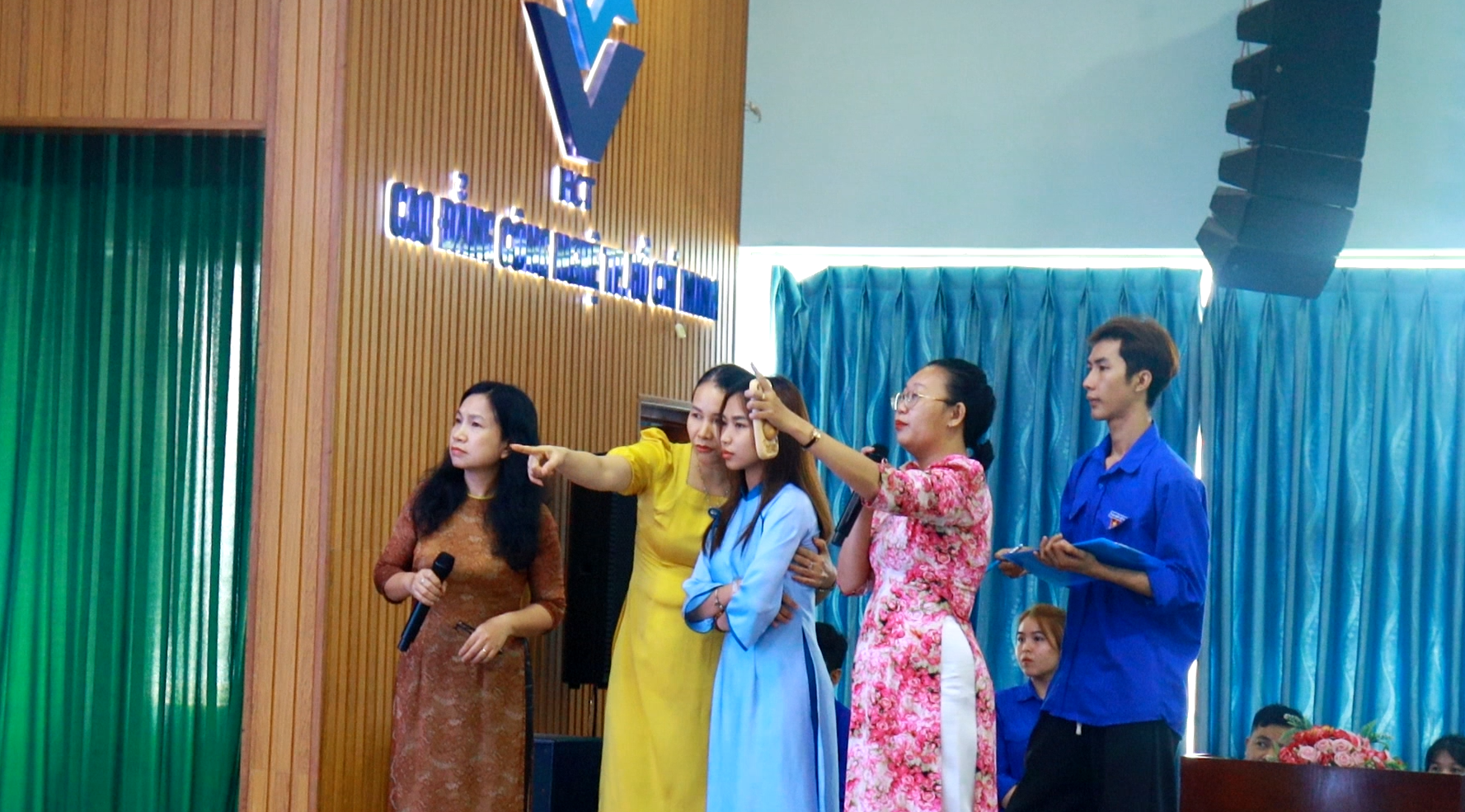 TRƯỜNG CAO ĐẲNG CÔNG NGHỆ THÀNH PHỐ HỒ CHÍ MINH