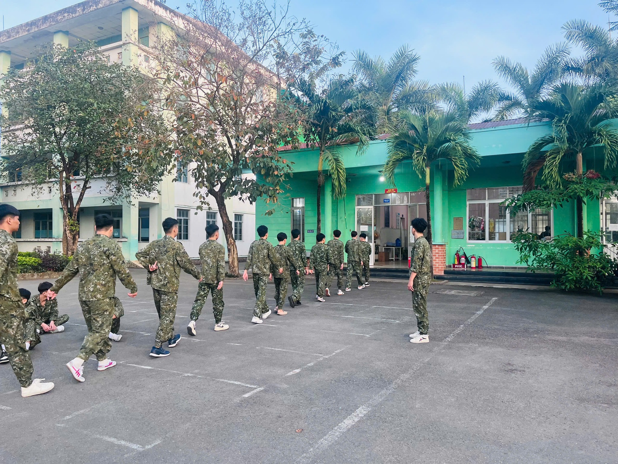 Sinh viên Trường Cao đẳng Công nghệ TP. Hồ Chí Minh tham gia kỳ học Giáo dục Quốc phòng – An ninh tại Phân hiệu Đồng Nai