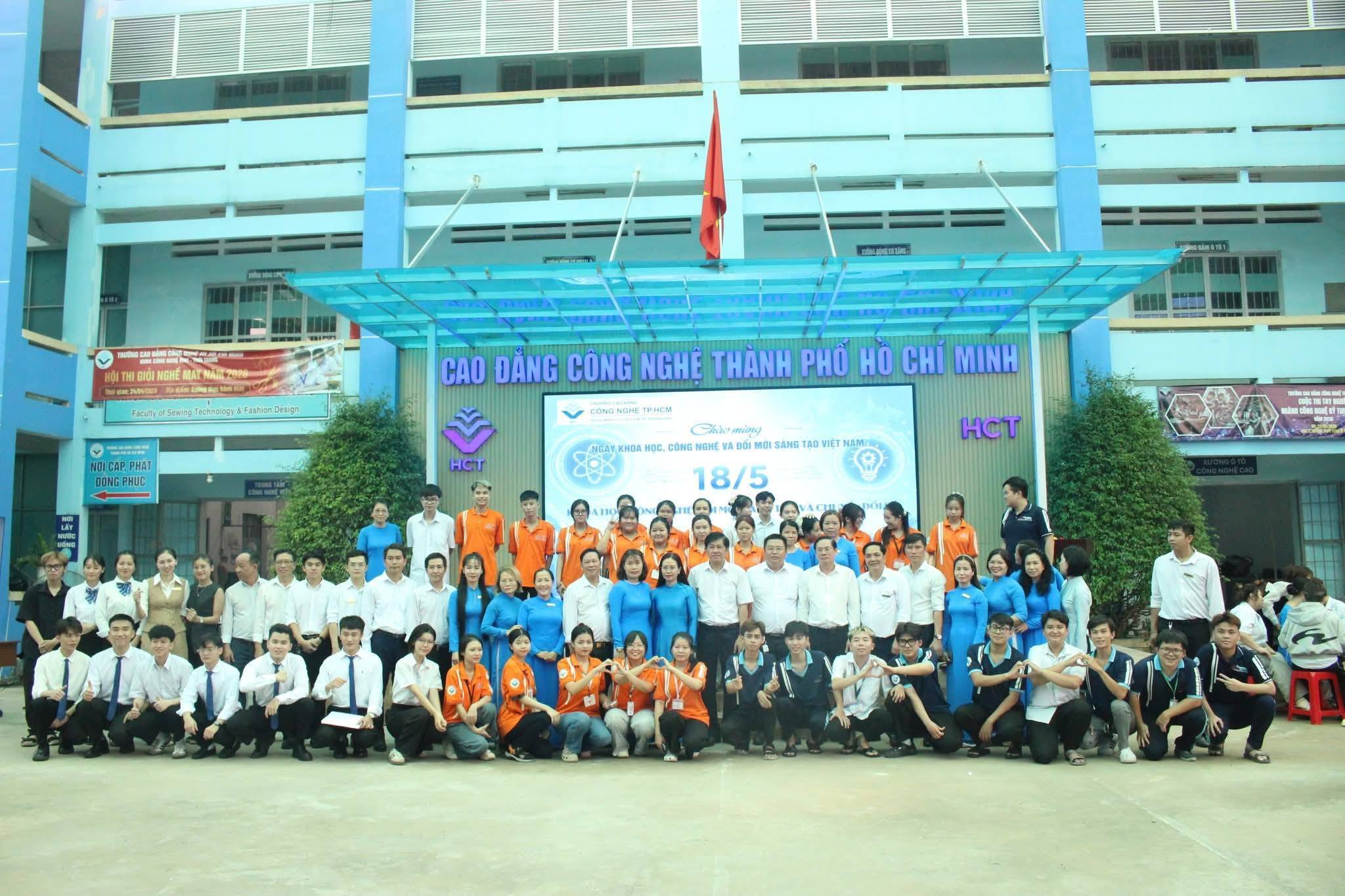 TRƯỜNG CAO ĐẲNG CÔNG NGHỆ THÀNH PHỐ HỒ CHÍ MINH