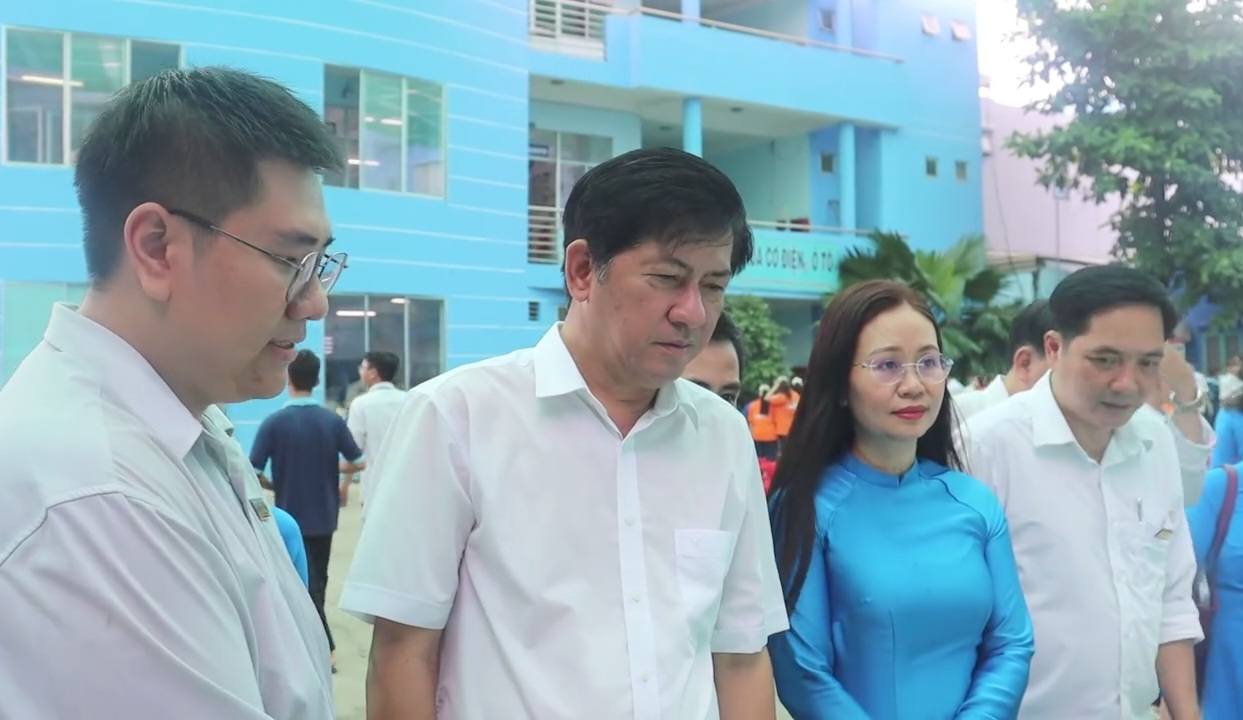 TRƯỜNG CAO ĐẲNG CÔNG NGHỆ THÀNH PHỐ HỒ CHÍ MINH