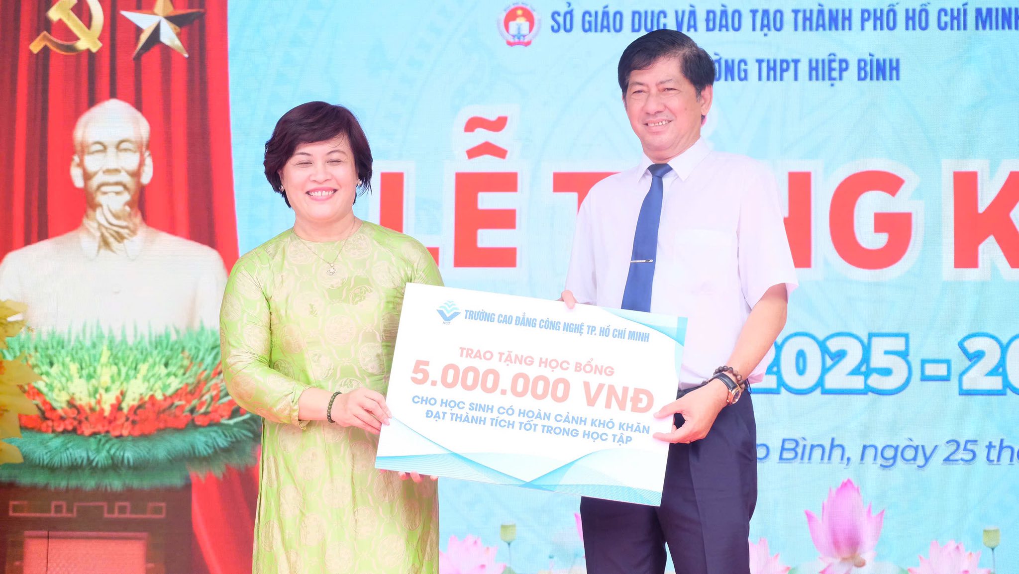 TRƯỜNG CAO ĐẲNG CÔNG NGHỆ THÀNH PHỐ HỒ CHÍ MINH