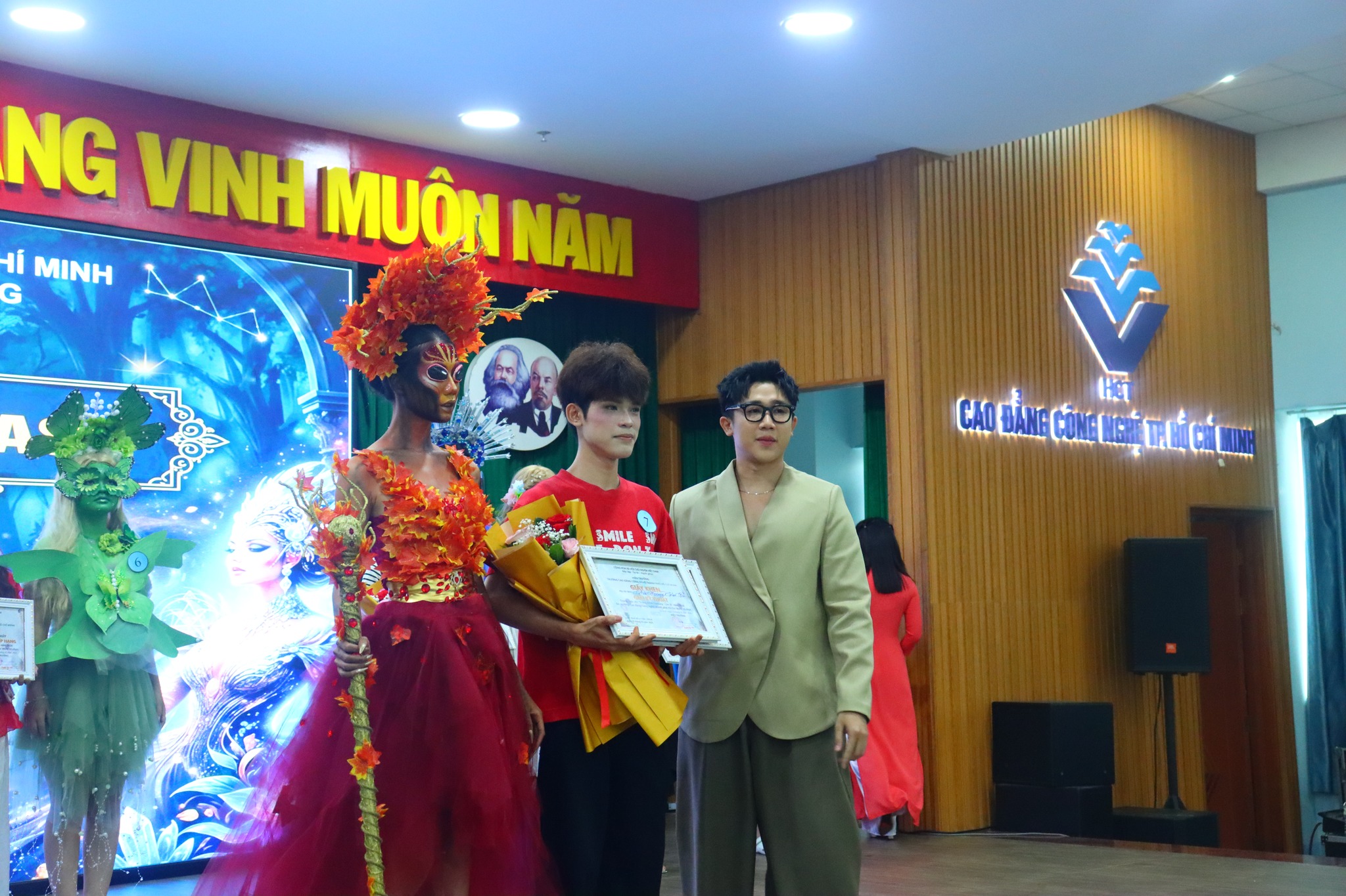 TRƯỜNG CAO ĐẲNG CÔNG NGHỆ THÀNH PHỐ HỒ CHÍ MINH