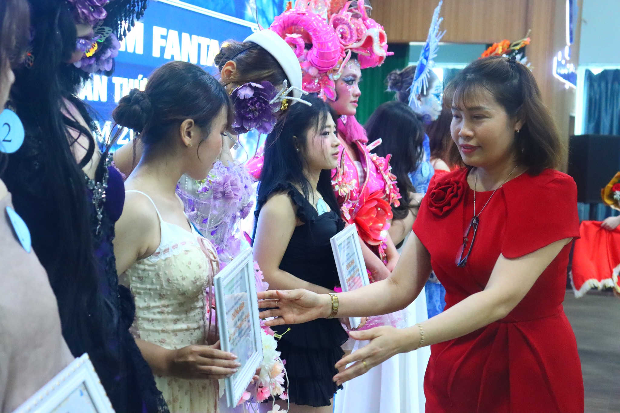 TRƯỜNG CAO ĐẲNG CÔNG NGHỆ THÀNH PHỐ HỒ CHÍ MINH